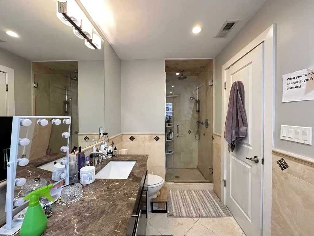 907 N Damen Ave, , 60622, USA 60622-unit#301-Chicago-IL
