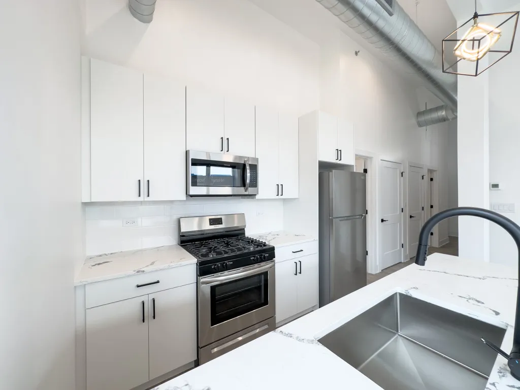 4731 N Western Ave, , 60625, USA 60625-unit#203-Chicago-IL