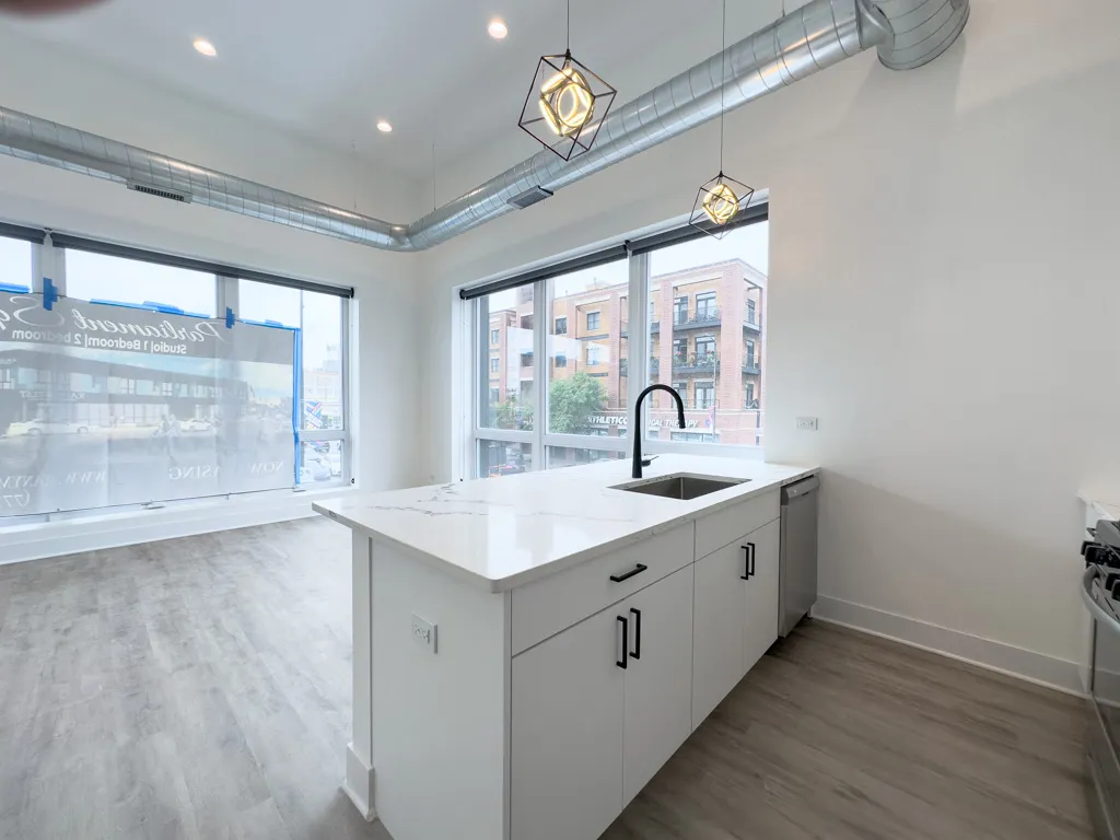 4731 N Western Ave, , 60625, USA 60625-unit#203-Chicago-IL