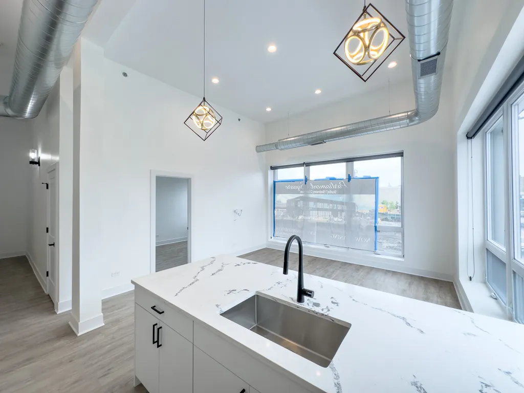 4731 N Western Ave, , 60625, USA 60625-unit#203-Chicago-IL