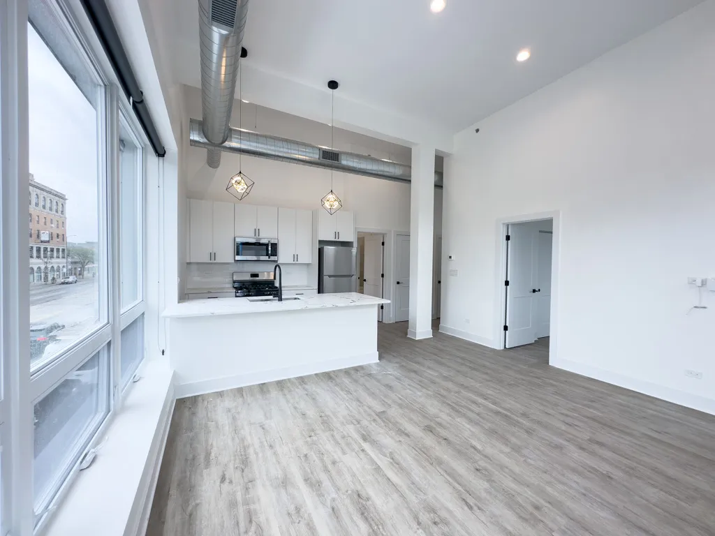 4731 N Western Ave, , 60625, USA 60625-unit#203-Chicago-IL