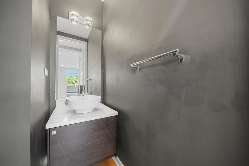 1541 N Bosworth Ave, , 60642, USA 60642-unit#3-Chicago-IL