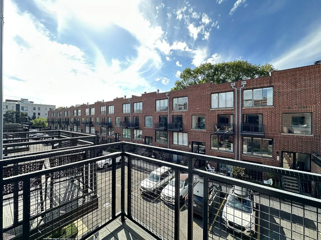 944 W Grace St, , 60613, USA 60613-unit#J201-Chicago-IL