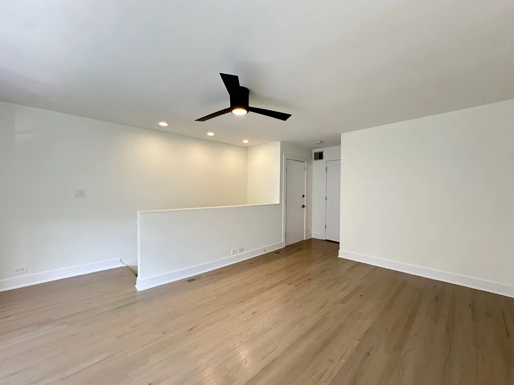 944 W Grace St, , 60613, USA 60613-unit#J201-Chicago-IL