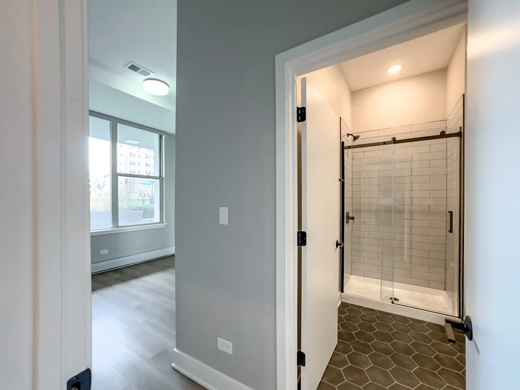 5600 N Sheridan Rd, , 60660, USA 60660-unit#1C-Chicago-IL