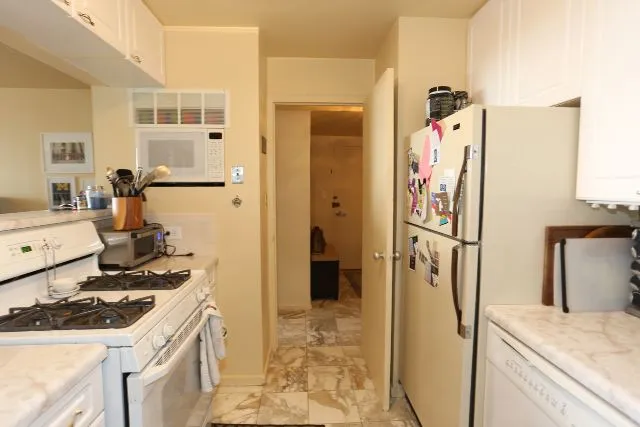 3950 N Lake Shore Dr, ,  60613, USA 60613-unit#1012C-Chicago-IL