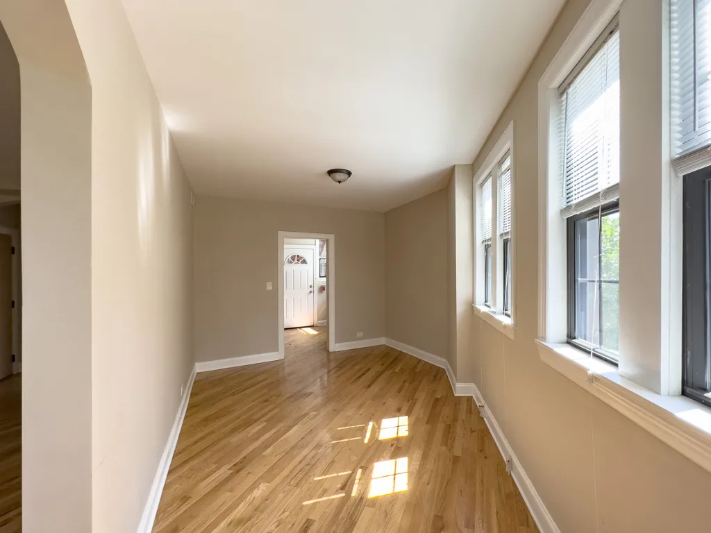 Green Bay Rd & Ave, , 60093, USA 60093-unit#B05-Winnetka-IL