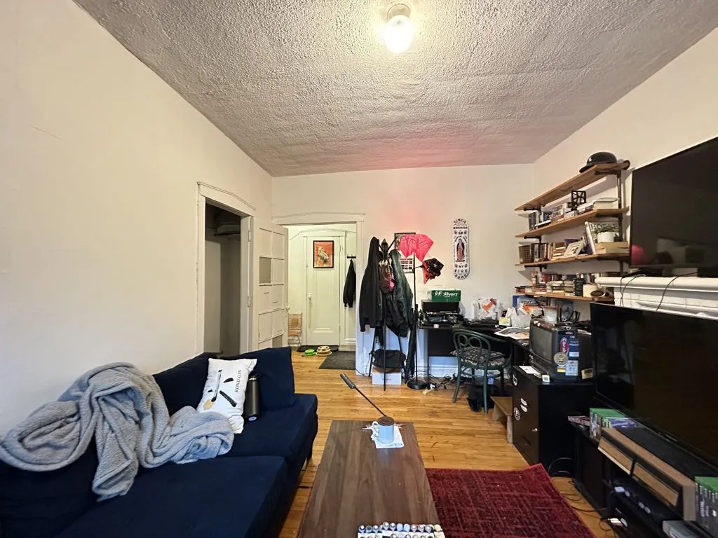 2919 W McLean Ave, ,  60647, USA 60647-unit#1-Chicago-IL
