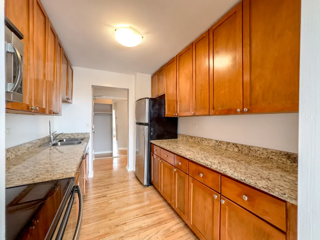 5650 N Sheridan Rd, , 60660, USA 60660-unit#2A-Chicago-IL