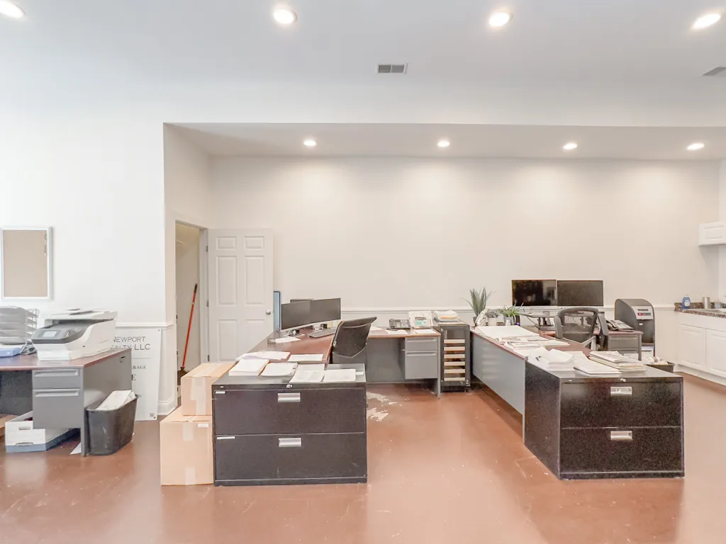 1724 W Belmont Ave, ,  60657, USA 60657-unit#Storefront-Chicago-IL