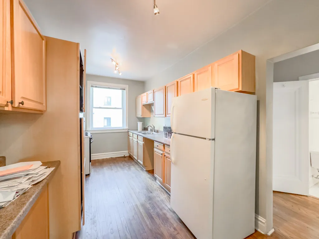 1337 W Lunt Ave, ,  60626, USA 60626-unit#2L-Chicago-IL