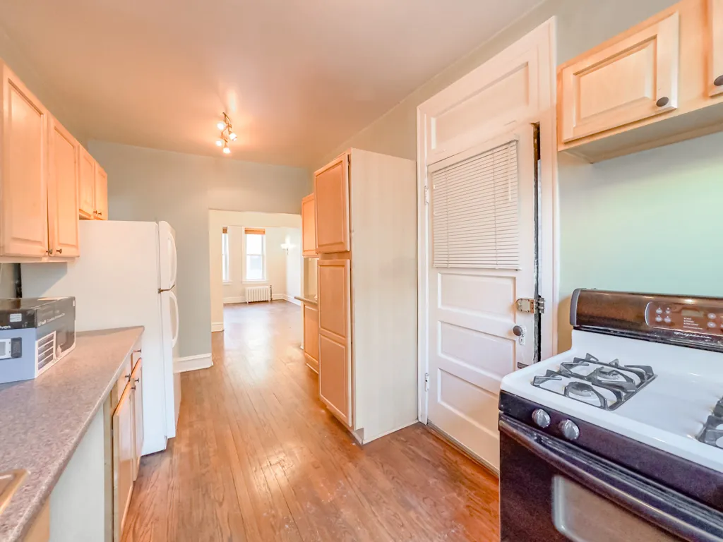 1337 W Lunt Ave, ,  60626, USA 60626-unit#2L-Chicago-IL