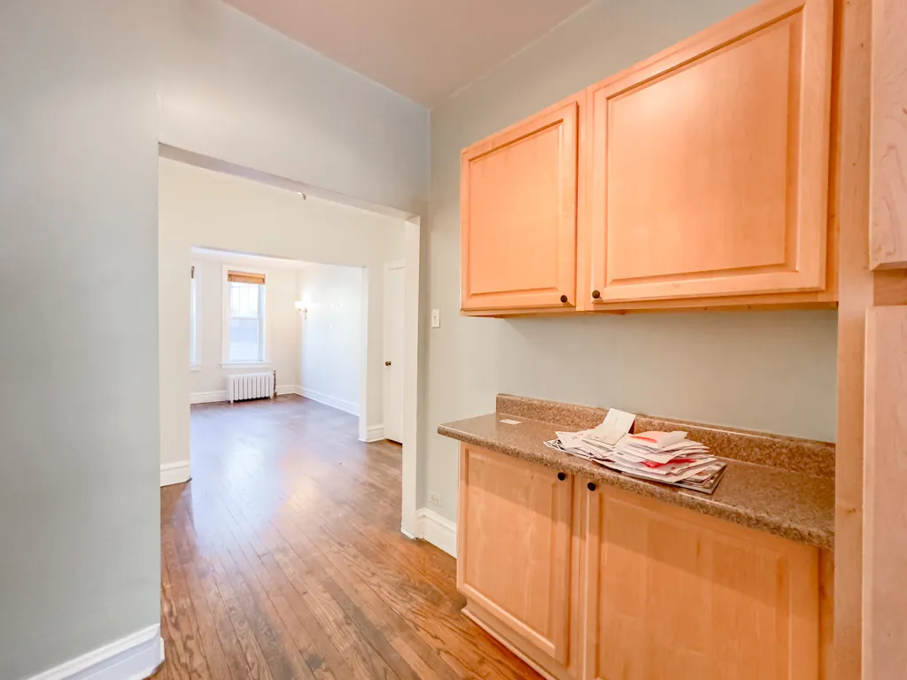 1337 W Lunt Ave, ,  60626, USA 60626-unit#2L-Chicago-IL