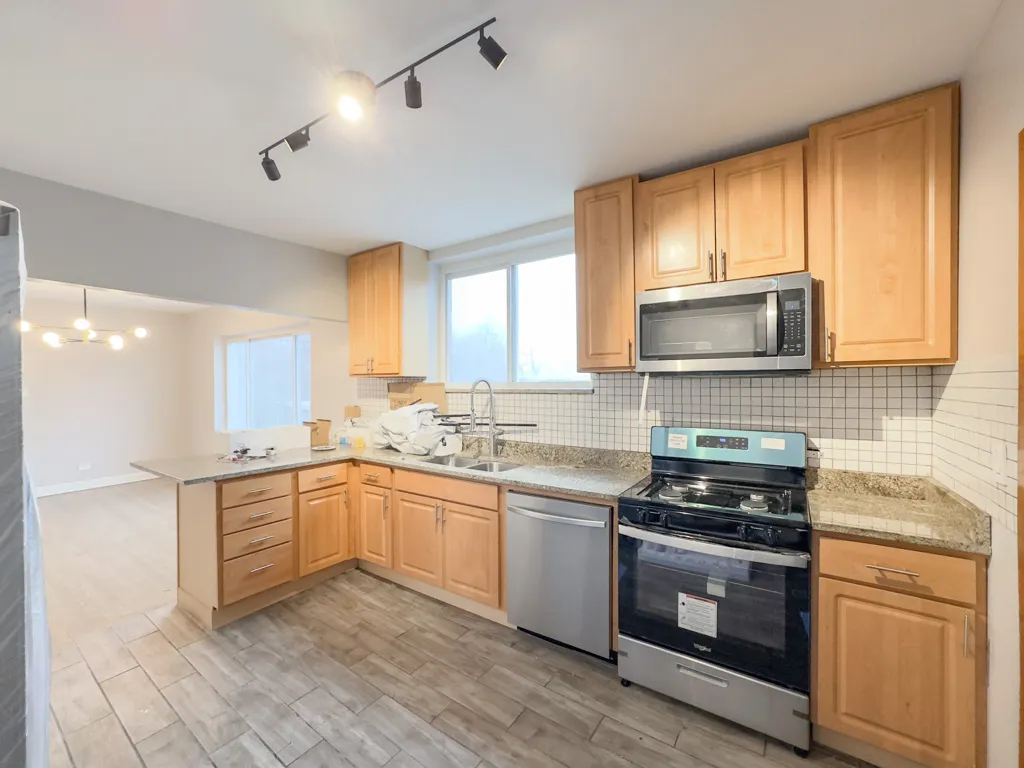 2617 W Rascher Ave, ,  60625, USA 60625-unit#3-Chicago-IL