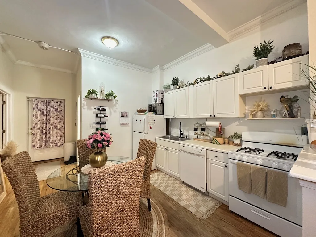 918 Green Bay Rd, ,  60093, USA 60093-unit#G-Winnetka-IL