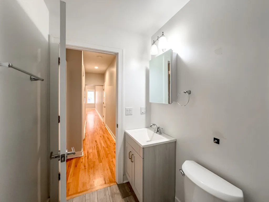 1929 W Montrose Ave, ,  60613, USA 60613-unit#1S-Chicago-IL