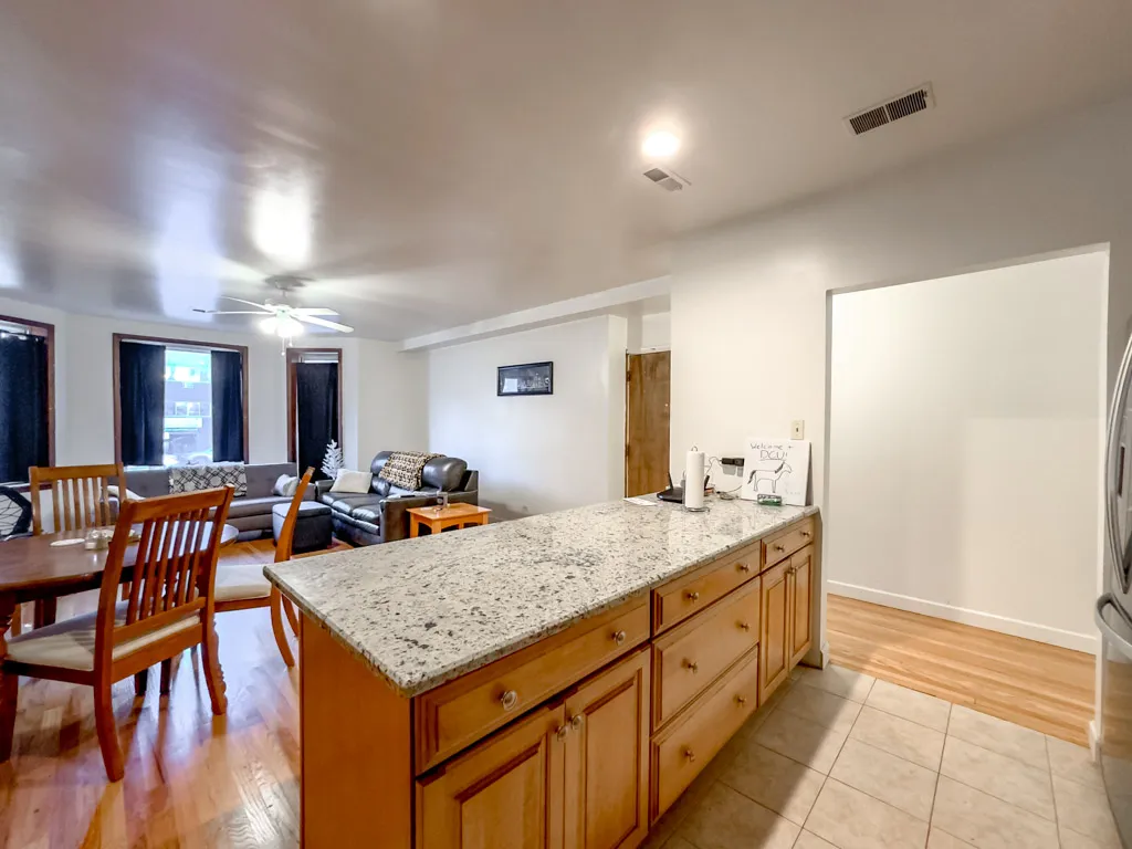 6711 N Sheridan Rd, , 60626, USA 60626-unit#1S-Chicago-IL
