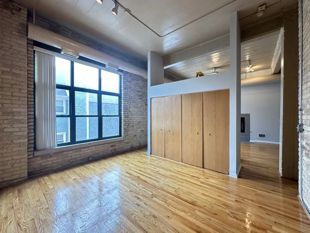 3110 N Sheffield Ave, , 60657, USA 60657-unit#205-Chicago-IL