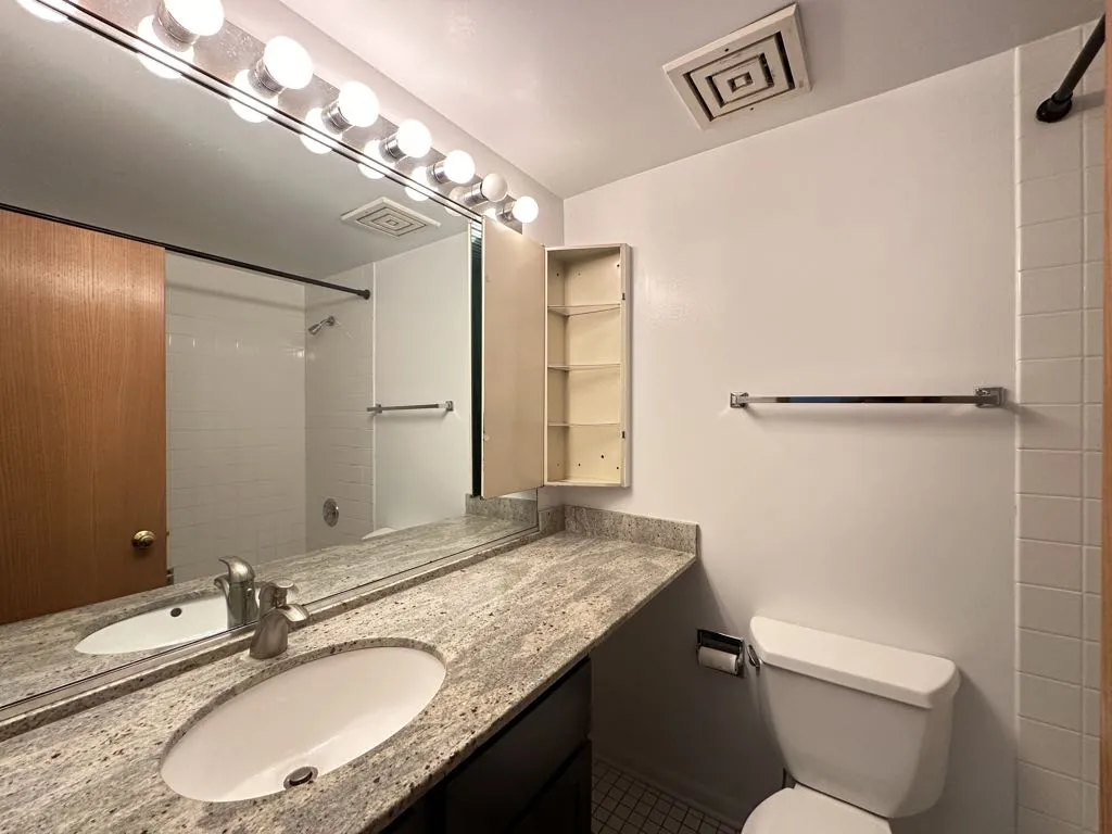 3110 N Sheffield Ave, , 60657, USA 60657-unit#205-Chicago-IL