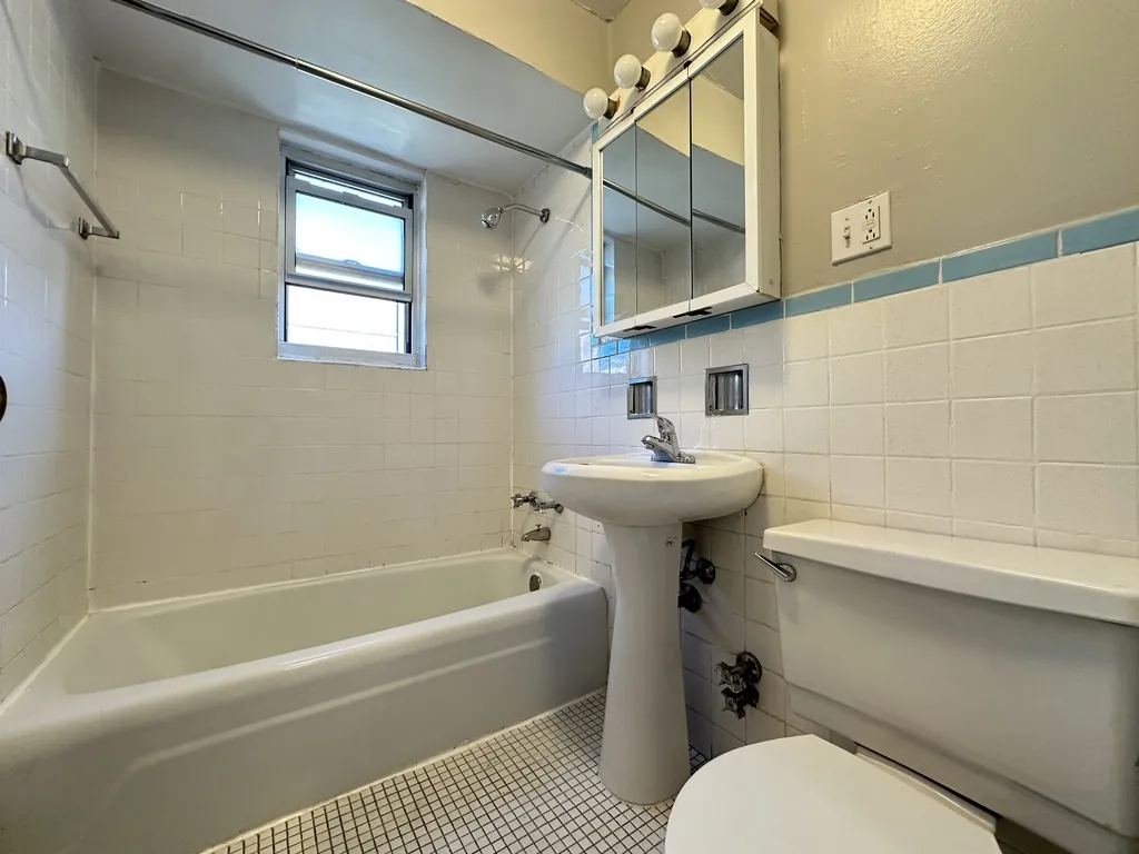 6415 N Sheridan Rd, ,  60626, USA 60626-unit#501-Chicago-IL