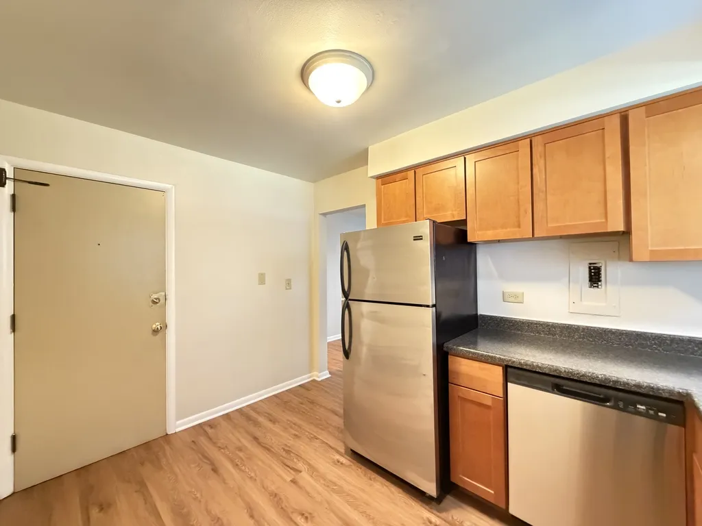 810 Seward St, Evanston,  60202, USA 60202-unit#101-Chicago-IL
