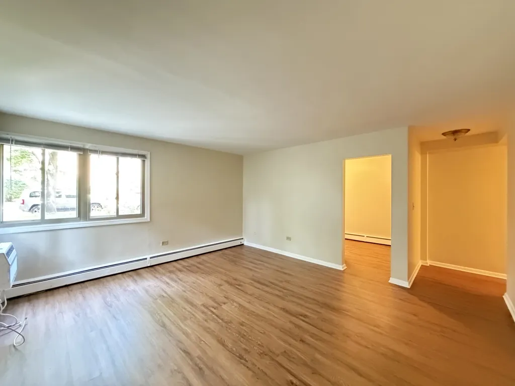 810 Seward St, Evanston,  60202, USA 60202-unit#101-Chicago-IL
