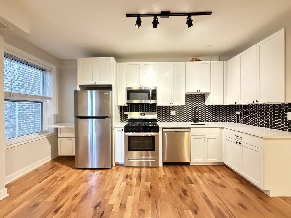 656 W Wrightwood Ave, , 60614, USA 60614-unit#207-Chicago-IL