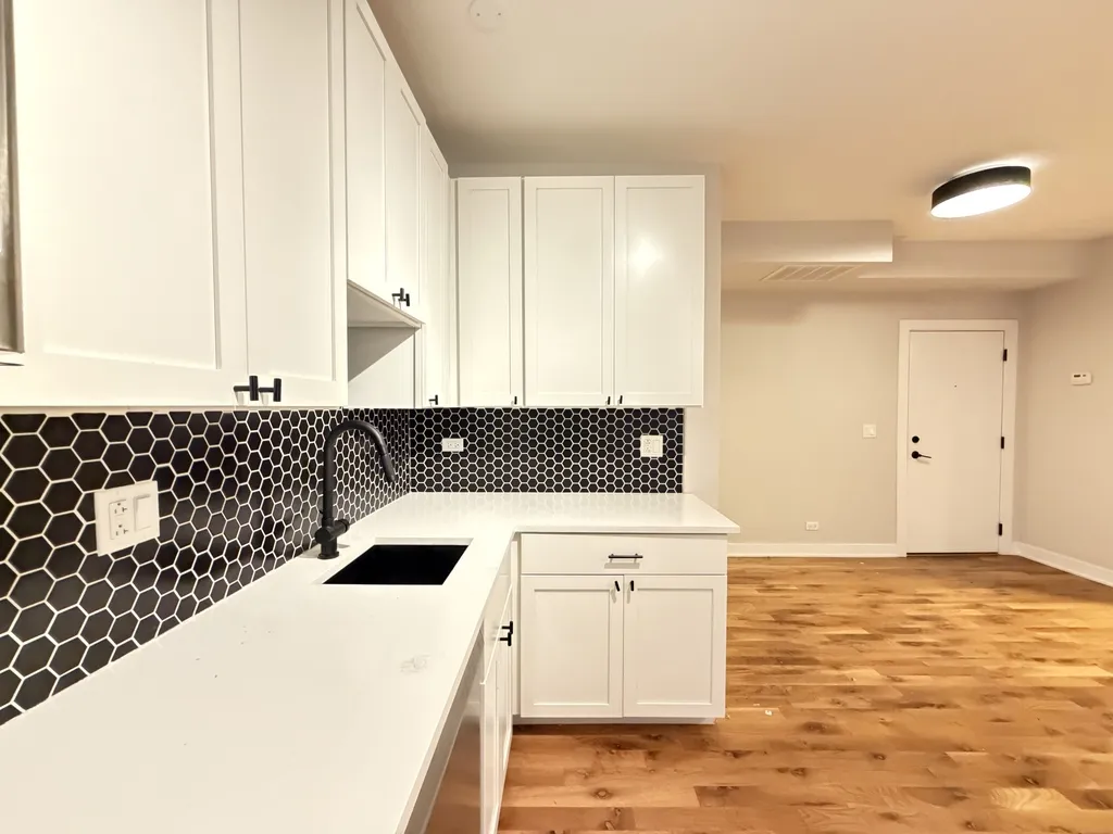 656 W Wrightwood Ave, , 60614, USA 60614-unit#207-Chicago-IL