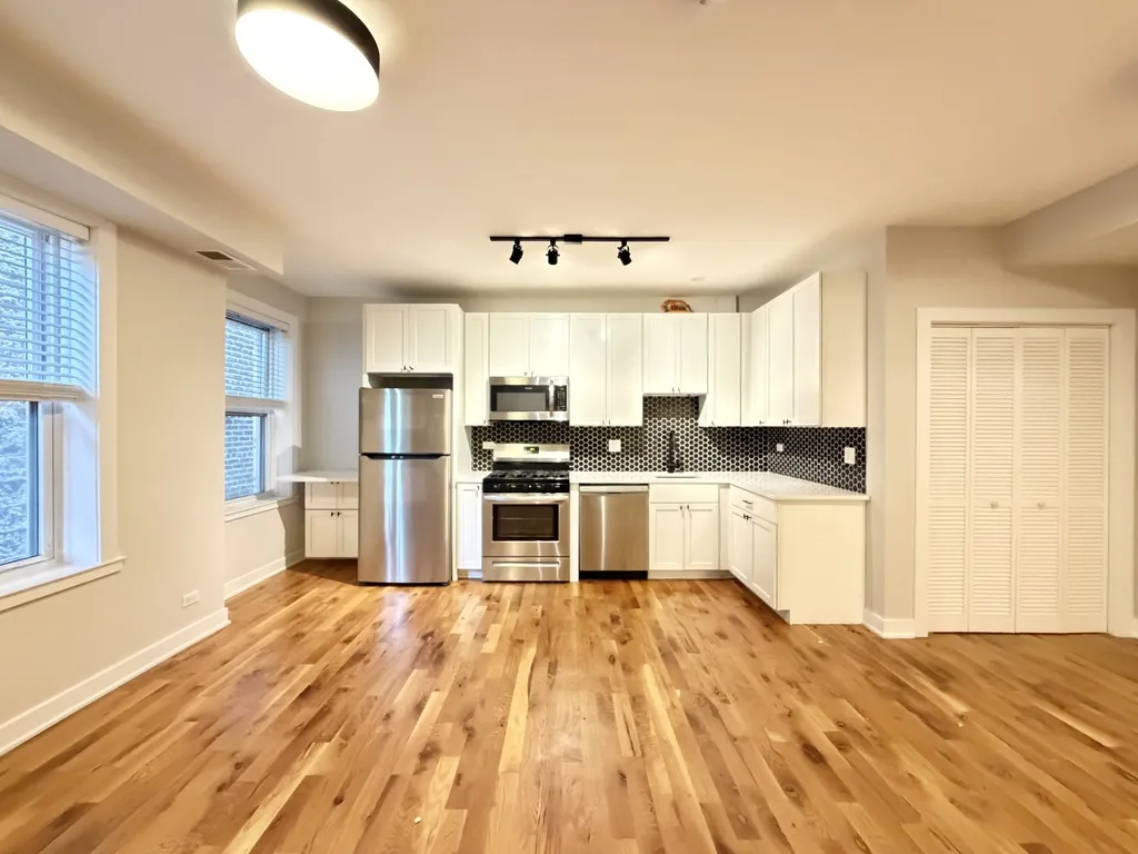 656 W Wrightwood Ave, , 60614, USA 60614-unit#207-Chicago-IL