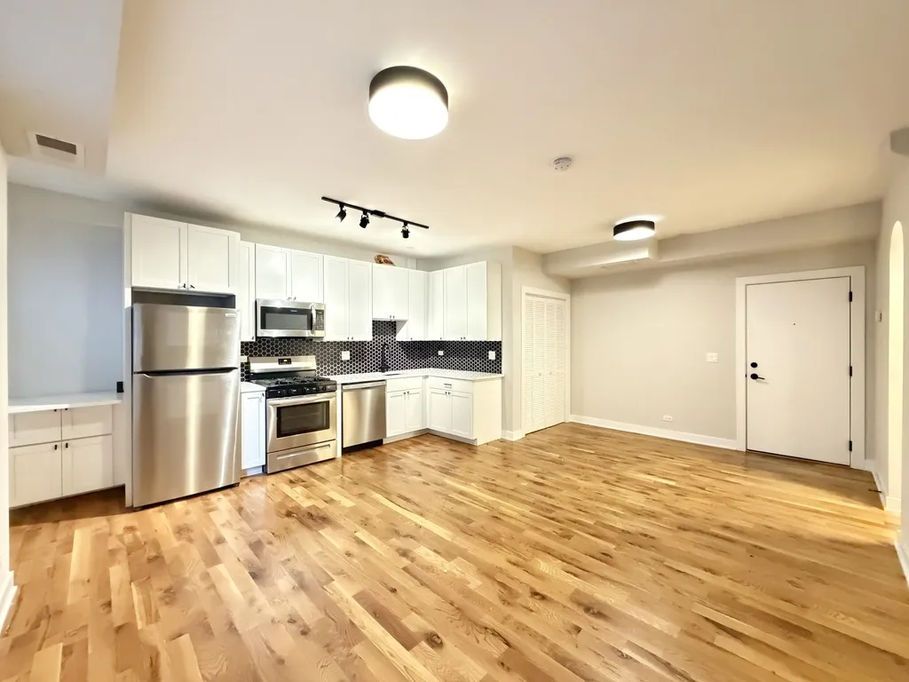 656 W Wrightwood Ave, , 60614, USA 60614-unit#207-Chicago-IL