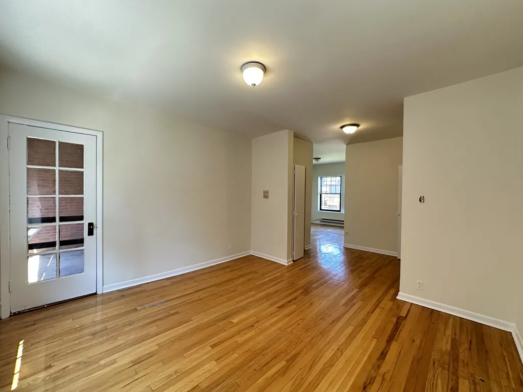 654 W Cornelia Ave, , 60657, USA 60657-unit#4-Chicago-IL