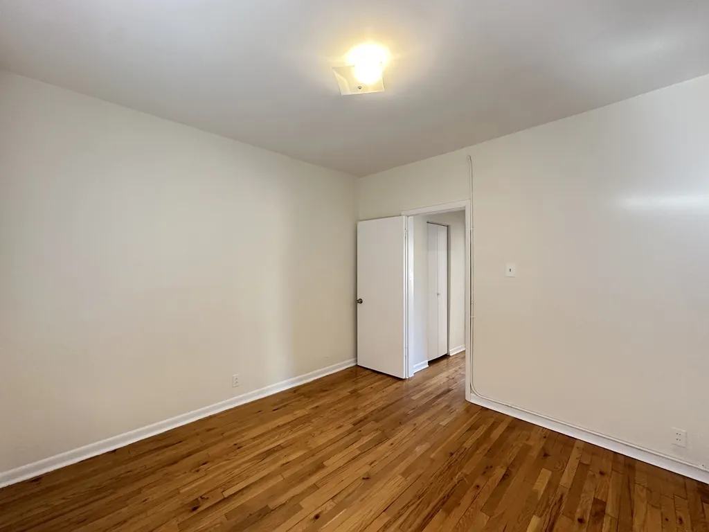 654 W Cornelia Ave, , 60657, USA 60657-unit#4-Chicago-IL