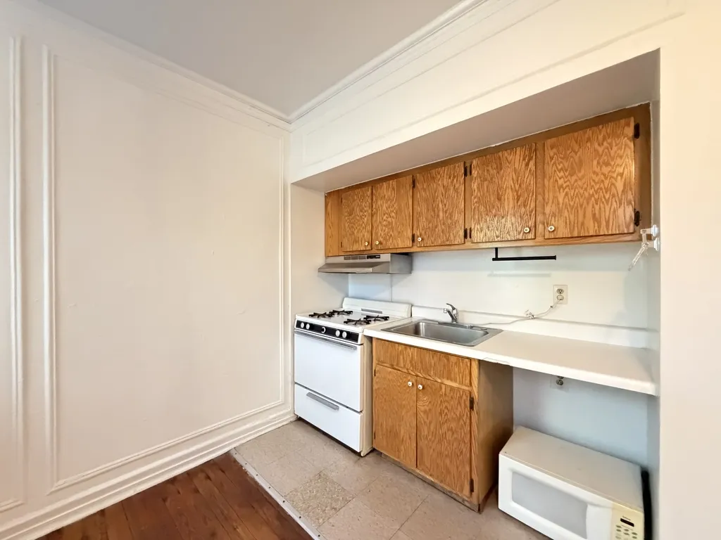 4060 N Kenmore Ave, , 60613, USA 60613-unit#302-Chicago-IL