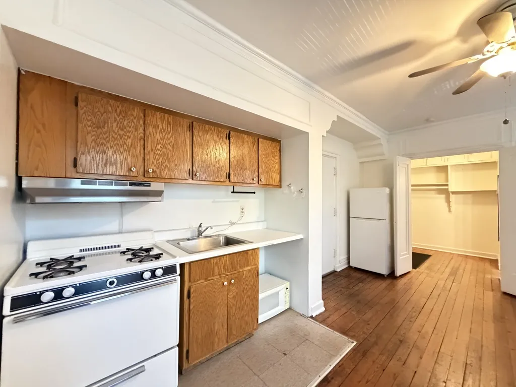 4060 N Kenmore Ave, , 60613, USA 60613-unit#302-Chicago-IL