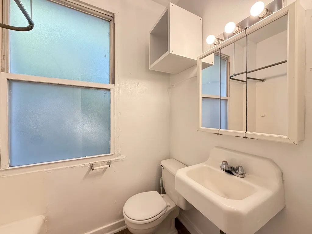 4060 N Kenmore Ave, , 60613, USA 60613-unit#302-Chicago-IL