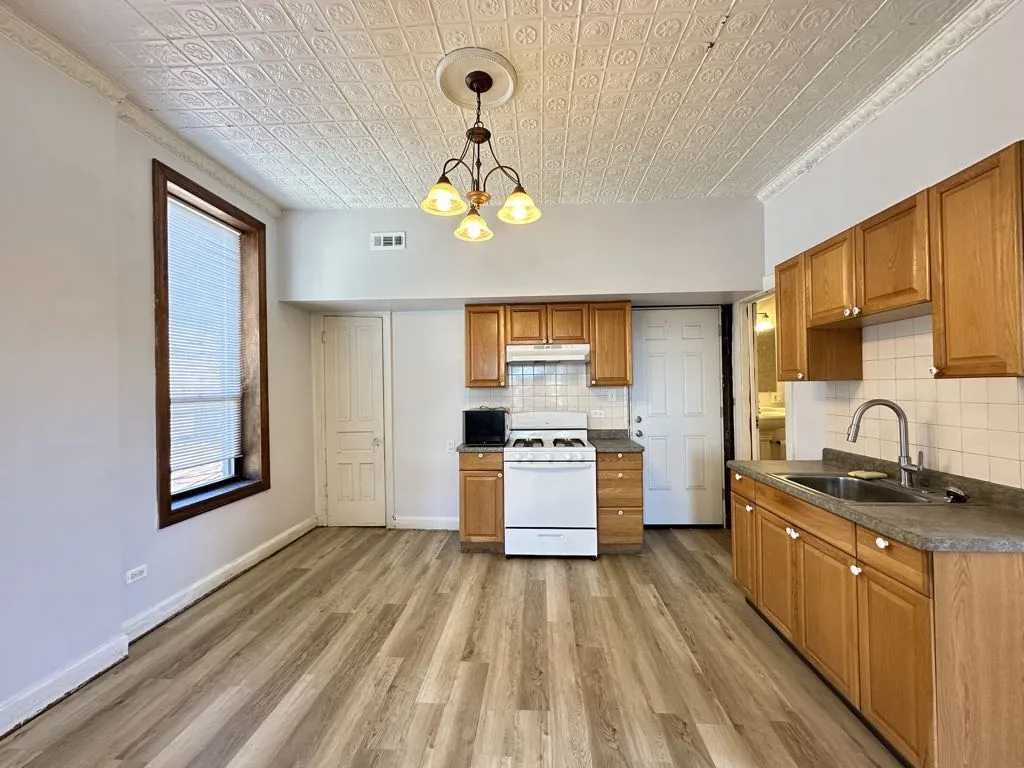 2347 W 24th Pl, ,  60608, USA 60608-unit#2R-Chicago-IL
