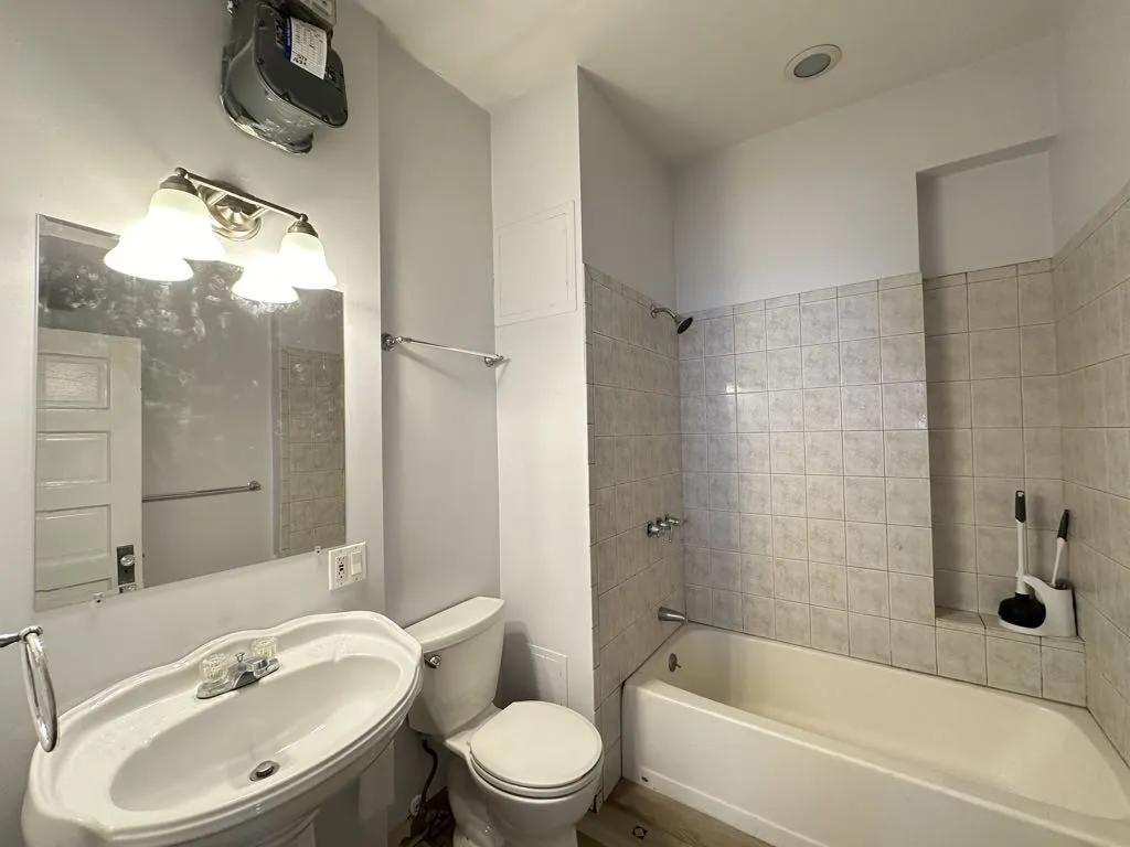 2347 W 24th Pl, ,  60608, USA 60608-unit#2R-Chicago-IL