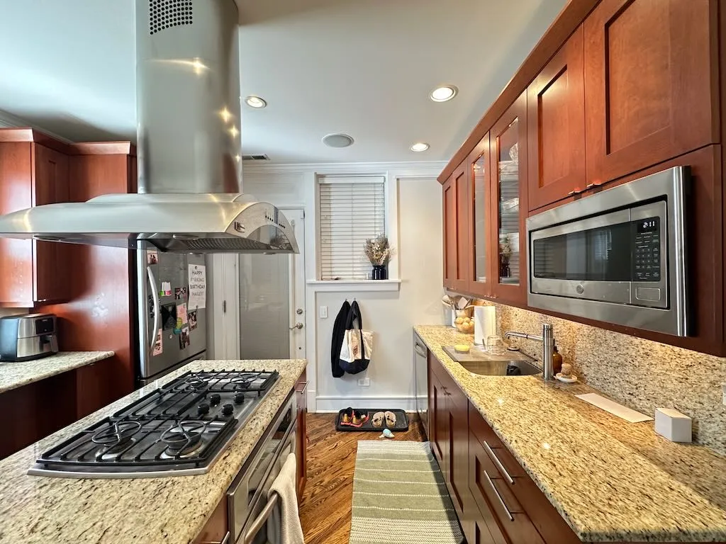 1406 W Cornelia Ave, ,  60657, USA 60657-unit#2-Chicago-IL