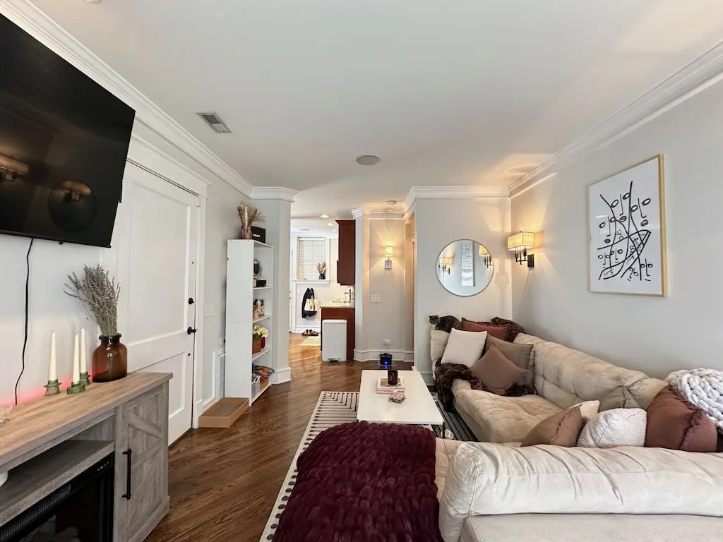 1406 W Cornelia Ave, , 60657, USA 60657-unit#2-Chicago-IL