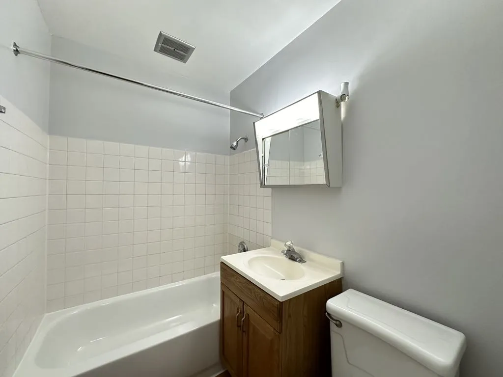 4543 N Dover St, ,  60640, USA 60640-unit#2F-Chicago-IL