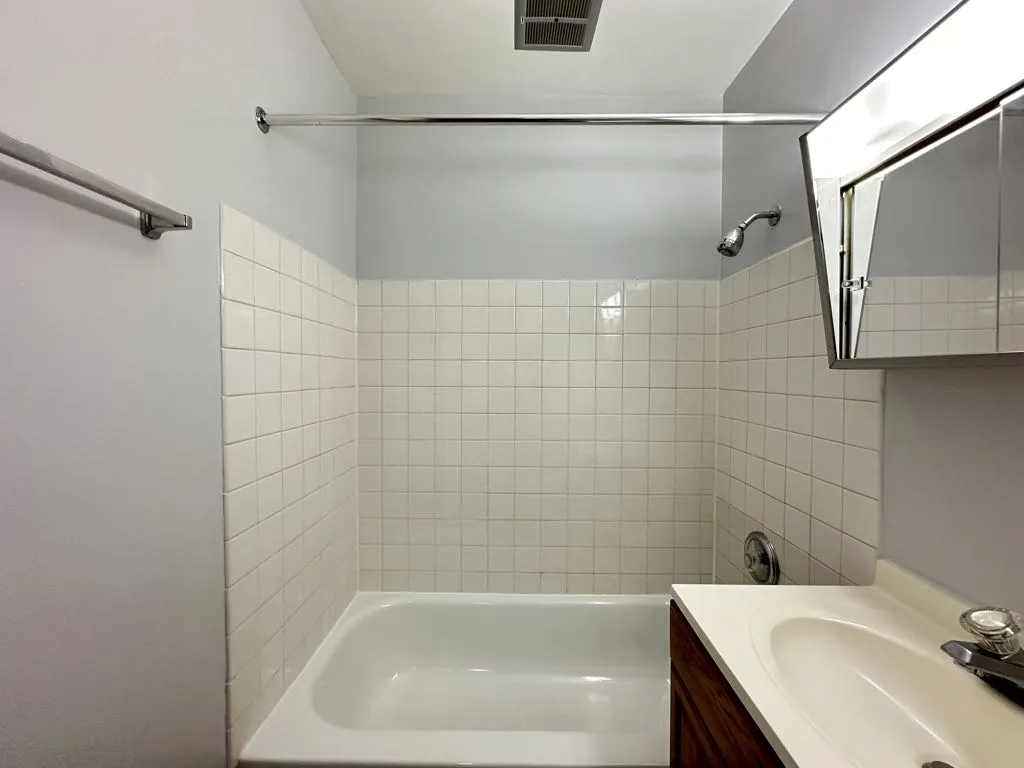 4543 N Dover St, ,  60640, USA 60640-unit#2F-Chicago-IL