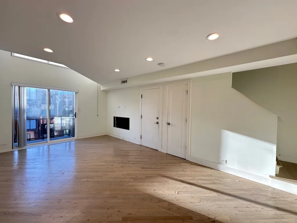 944 W Grace St, , 60613, USA 60613-unit#F201-Chicago-IL