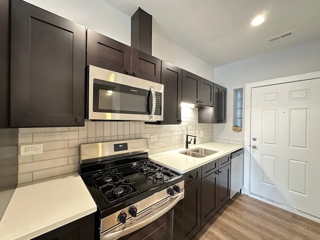 3358 W Montrose Ave, ,  60618, USA 60618-unit#2-Chicago-IL