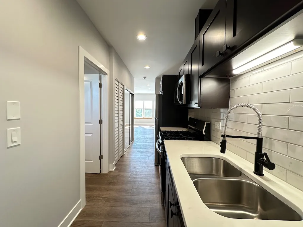 3358 W Montrose Ave, ,  60618, USA 60618-unit#2-Chicago-IL