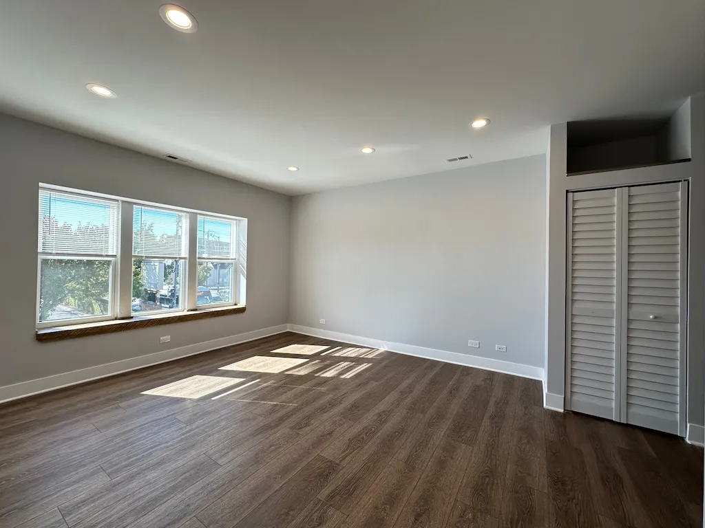 3358 W Montrose Ave, ,  60618, USA 60618-unit#2-Chicago-IL