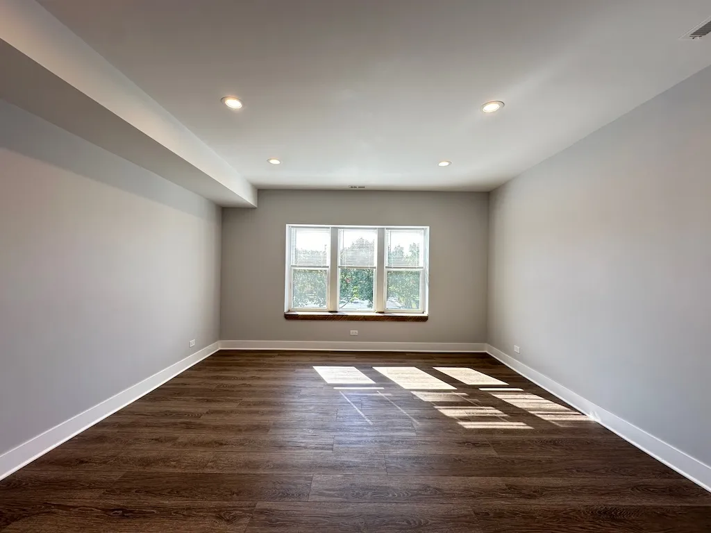 3358 W Montrose Ave, ,  60618, USA 60618-unit#2-Chicago-IL