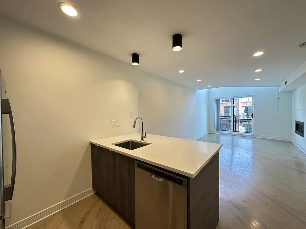 954 W Grace St, , 60613, USA 60613-unit#H202-Chicago-IL