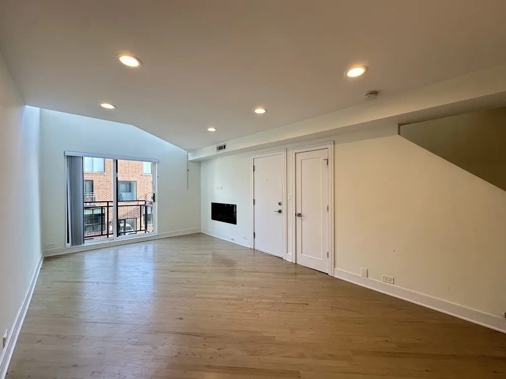 954 W Grace St, , 60613, USA 60613-unit#H202-Chicago-IL