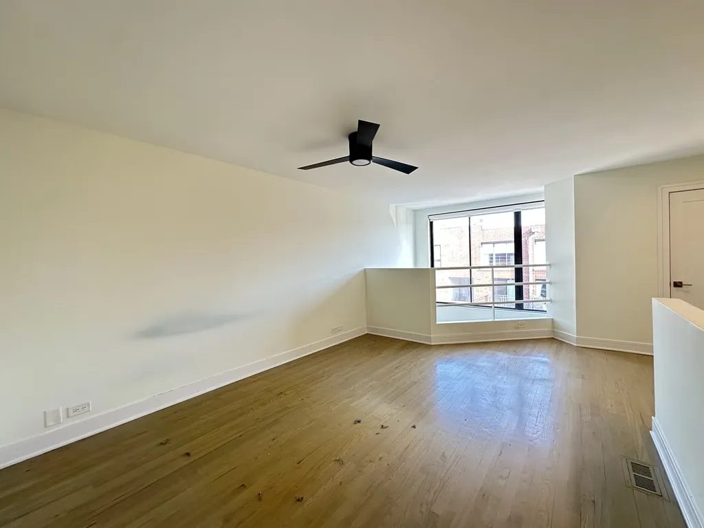 954 W Grace St, , 60613, USA 60613-unit#H202-Chicago-IL