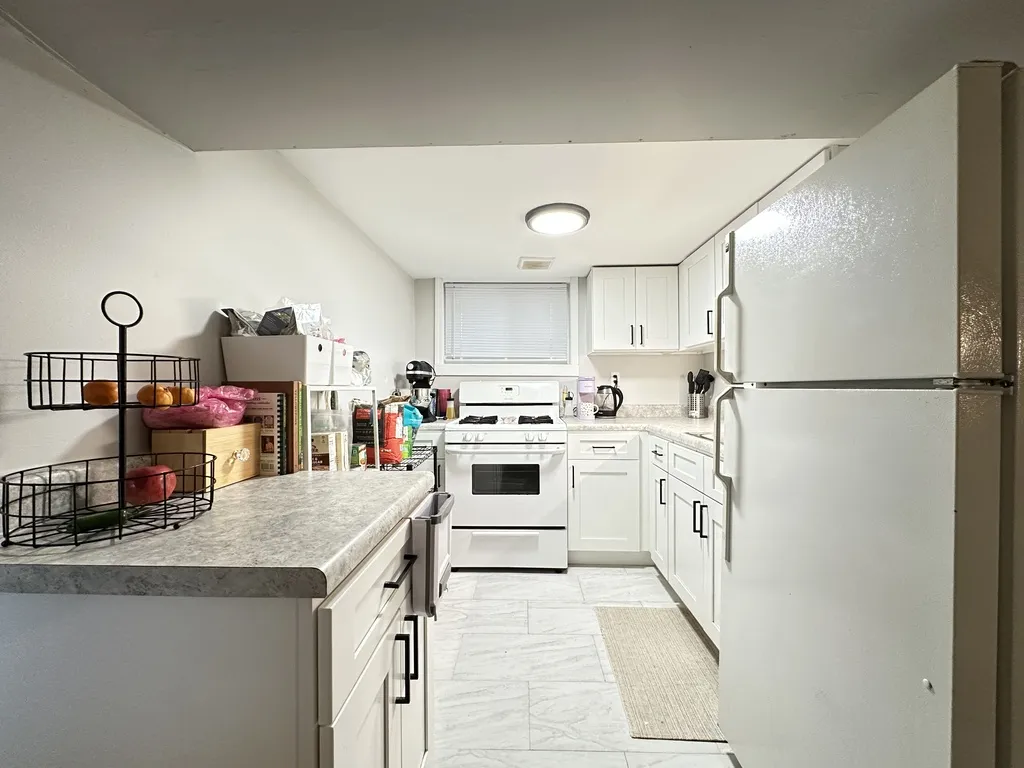 5701 N Keystone Ave, , 60646, USA 60646-unit#G-Chicago-IL